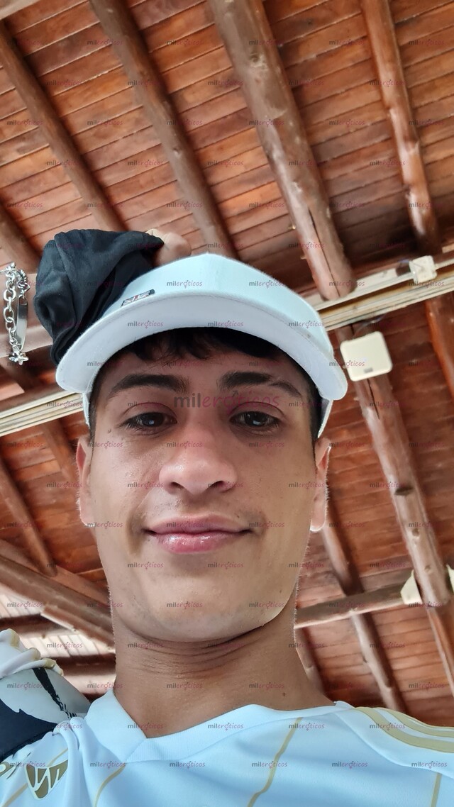 FOTOS DE UN CHICO SERIO, VARONIL, DISCRETO, DIVERTIDO. (PASIVO)