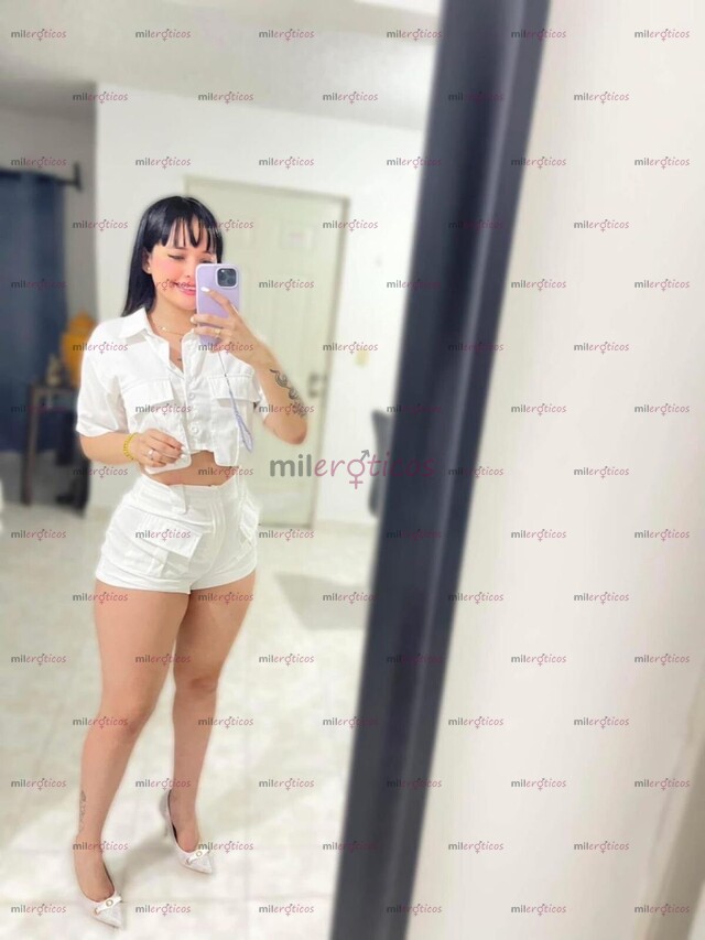 FOTOS DE REAL INDEPENDIENTE, FLAQUITA Y COMPLACIENTE.