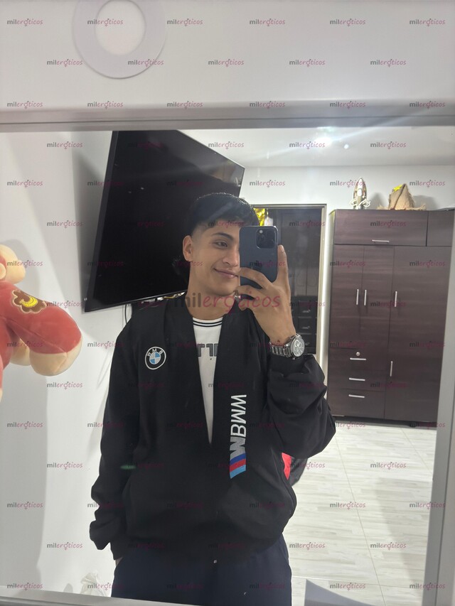 FOTOS DE UN CHICO SERIO, VARONIL, DISCRETO, DIVERTIDO. (PASIVO)