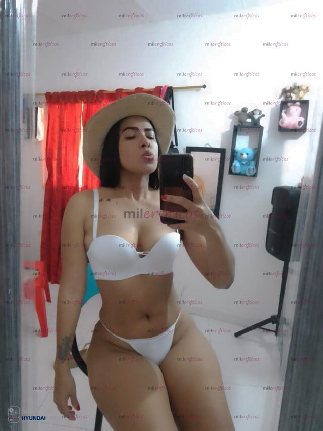 FOTOS DE FIN DE SEMANA DE TRIPLATO ANAL Y VAGINAL Y DE ÑAPA UN ORAL CON ESTA COSTEÑA