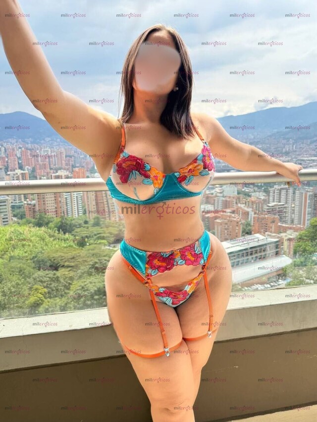 FOTOS DE RICA OPERADA CON GRANDES TETAS QUE TE HARA PASARLA DELICIOSO
