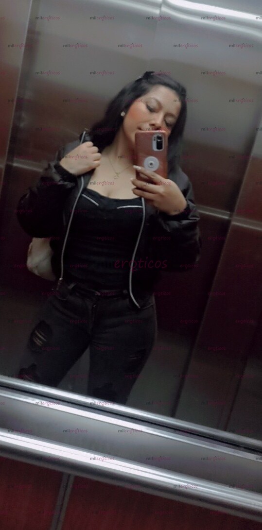 FOTOS DE PROMO HORA DANI HERMOSA ROLA EXÓTICA TATUADA 27 AÑOS