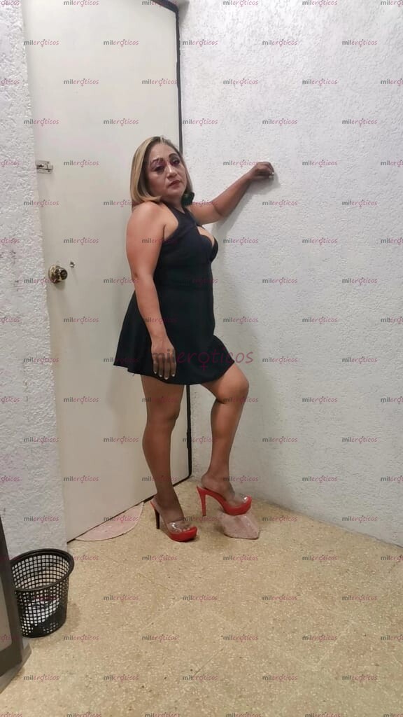 FOTOS DE MADURITA PERVERSA Y CACHONDA MENTE ABIERTA A TODO