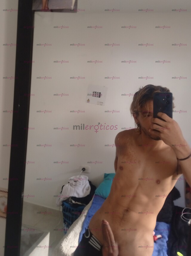 FOTOS DE JOVENCITO SIEMPRE CON LA VERGA PARADA , MACHO DOMINANTE