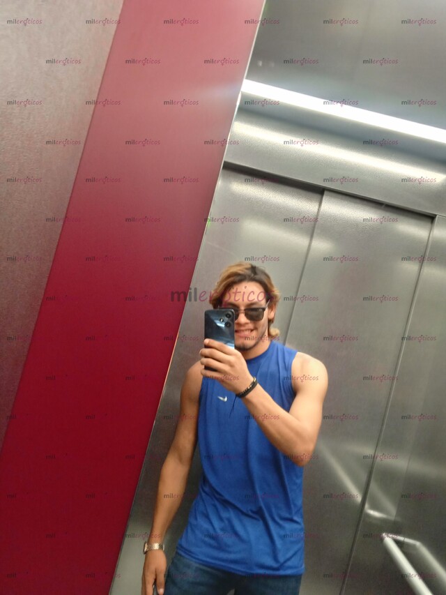 FOTOS DE JOVENCITO SIEMPRE CON LA VERGA PARADA , MACHO DOMINANTE