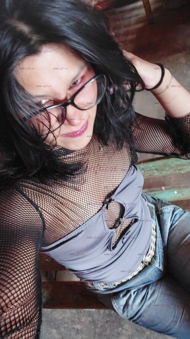 FOTOS DE LINDA ENFERMERA, CHAPARRITA, MORENITA, AGRADABLE Y BUENA