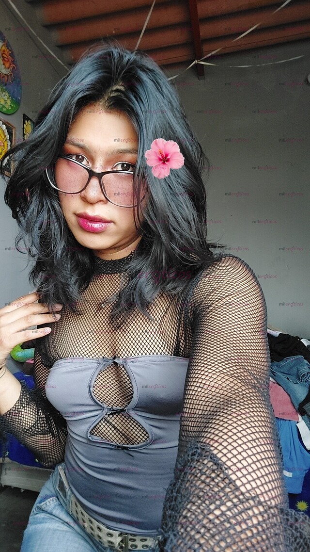 FOTOS DE LINDA ENFERMERA, CHAPARRITA, MORENITA, AGRADABLE Y BUENA