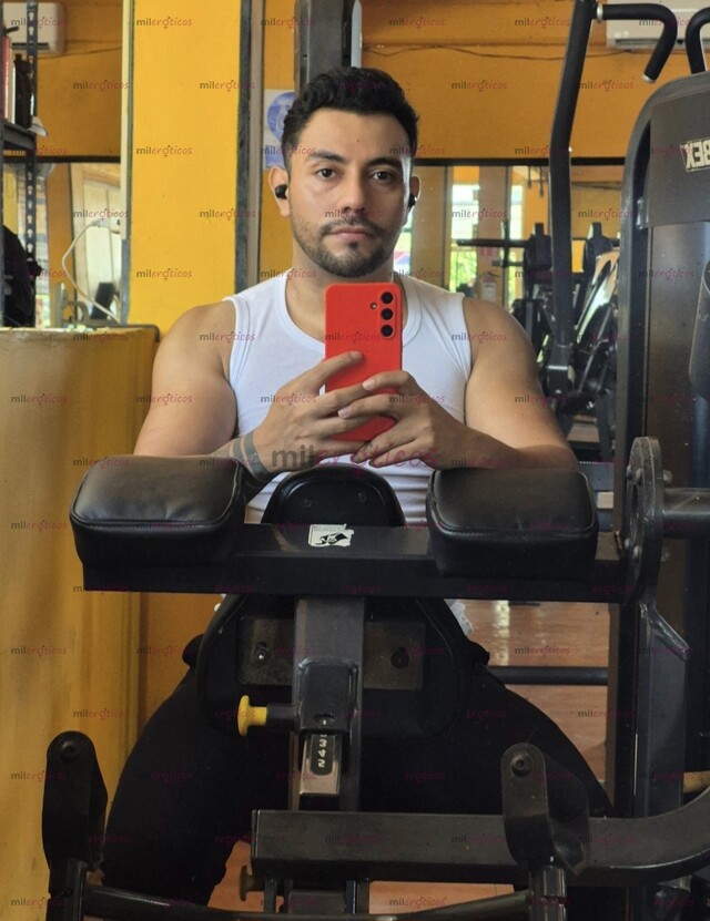 FOTOS DE MORENO INTER BUENA PRESENCIA ,LIMPIO ,CON LUGAR CONTACTAME!!!