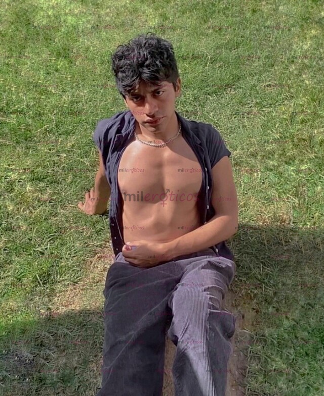 FOTOS DE CHICO ATLÉTICO 20 AÑOS NALGON Y DOTADO