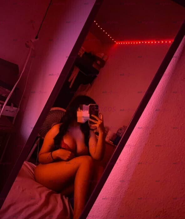 FOTOS DE CHAPARRITA NALGONCITA BONITA JOVENCITA APRETADITA PARA COMPLACERTE PAPI