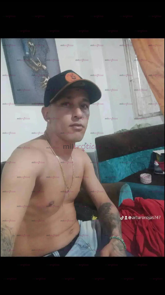 FOTOS DE CHICO DE JOVEN DOTADO MORENO MORBOSO Y COMPLACIENTE 100% ASEADO