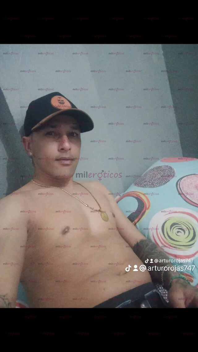 FOTOS DE CHICO DE JOVEN DOTADO MORENO MORBOSO Y COMPLACIENTE 100% ASEADO