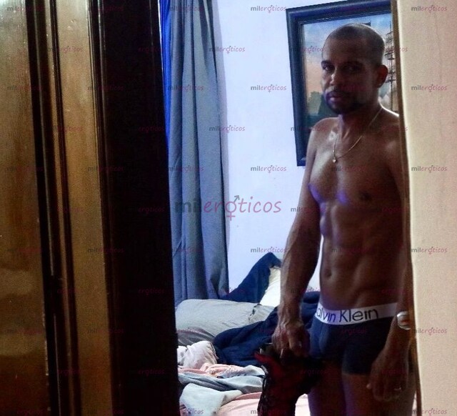 FOTOS DE RECIÉN LLEGADO MORENASO VENEZOLANO LEONARD VENDRÁ A SORPRENDER