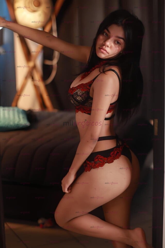 FOTOS DE HOLA MIS AMORES SOY UNA CHICA QUE CUMPLE TUS FANTASÍAS