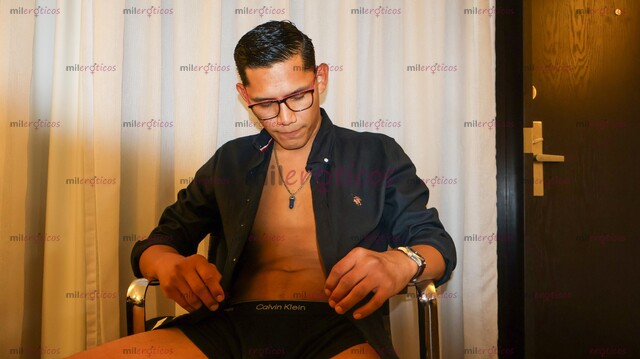 FOTOS DE MATEO BISEXUAL EN LA CIUDAD, 19 CM DE VERGA GRUESA