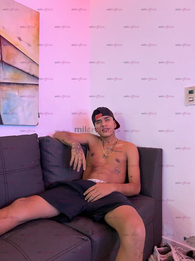 FOTOS DE POLLO VERGON DISPONIBLE, CONTACTAME YA Y NO TE ARREPENTIRAS!!!