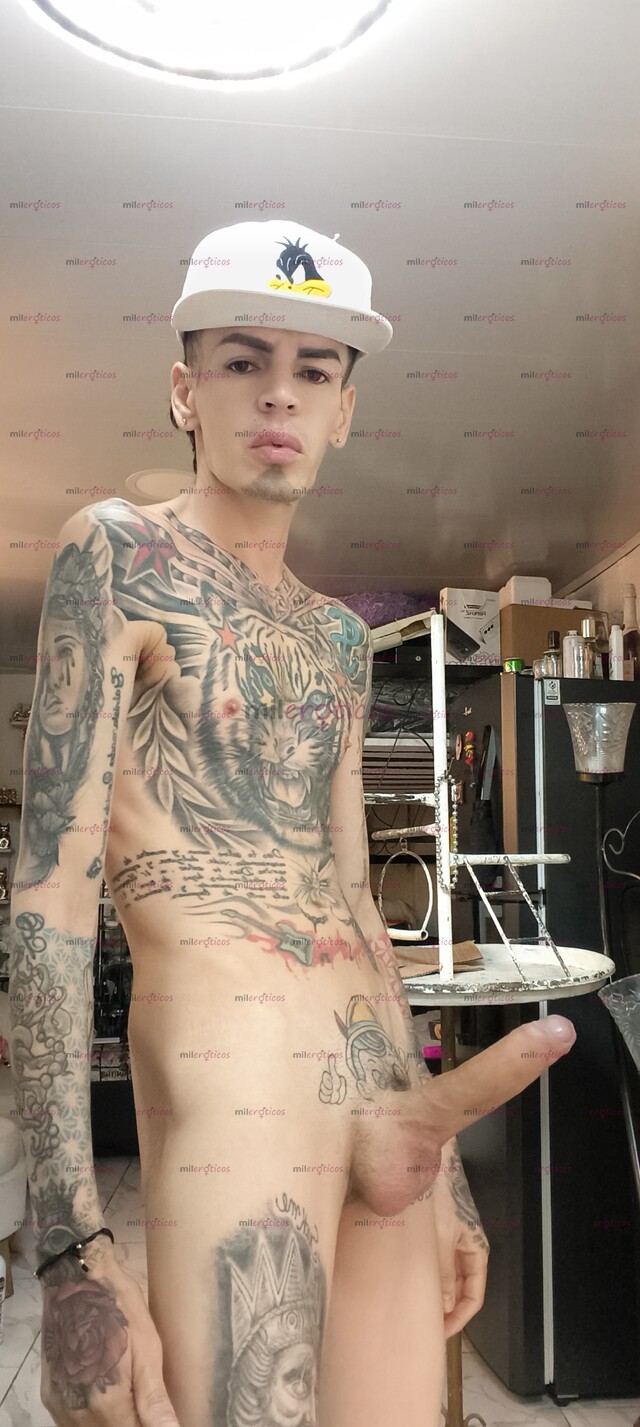 FOTOS DE FLACO ACTIVO BLANCO TATUADO MORBOSO VERGON