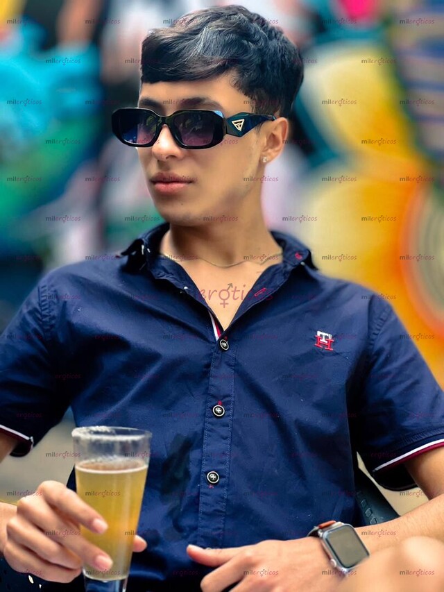 FOTOS DE HEY QUE TAL. ME LLAMO ANIBAL TENGO 21, SOY PASIVO ME GUSTA PASARLA DE LO MEJOR