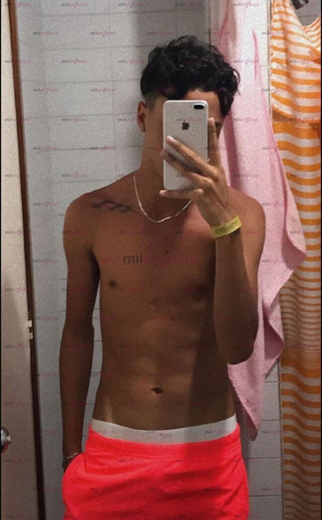 FOTOS DE HEY QUE TAL. ME LLAMO ANIBAL TENGO 21, SOY PASIVO ME GUSTA PASARLA DE LO MEJOR