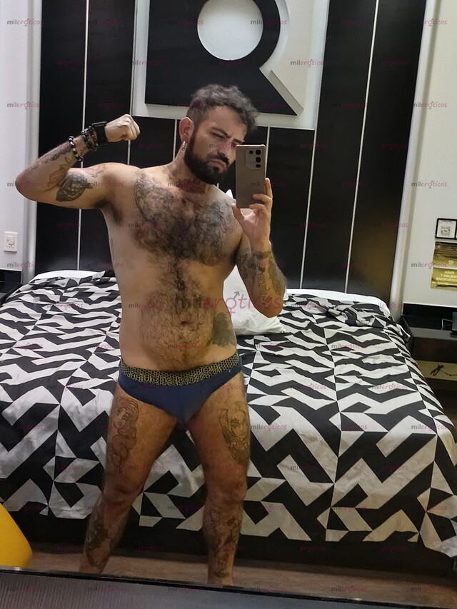 FOTOS DE MACHO PELUDO , LOBO , GUAPO, BARBÓN, INTER