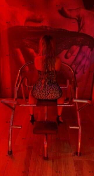 FOTOS DE OMO ESTÁS AMOR SOY DEILY CALIENTE SUMISA MÁNDAME MENSAJE AMOR ESTOY DISPONIBLE
