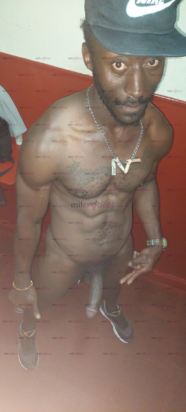 FOTOS DE MACHO CALEÑO DOMINANTE CON 22CM DE VERGA REALES, TRATO DE NOVIOS Y FUL LECHERO E