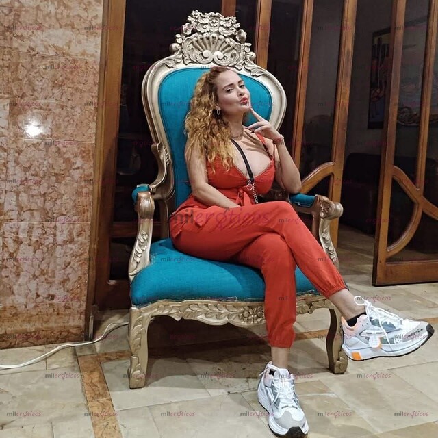 FOTOS DE HOLA SOY TU DORADA UNA MONE HERMOSA COMPLACIENTE CON UNOS SENOS TALLA 42 COLA GR