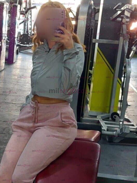 FOTOS DE QUIERO BESAR CADA ESPACIO DE TU CUERPO PASAR MI LENGÜITA