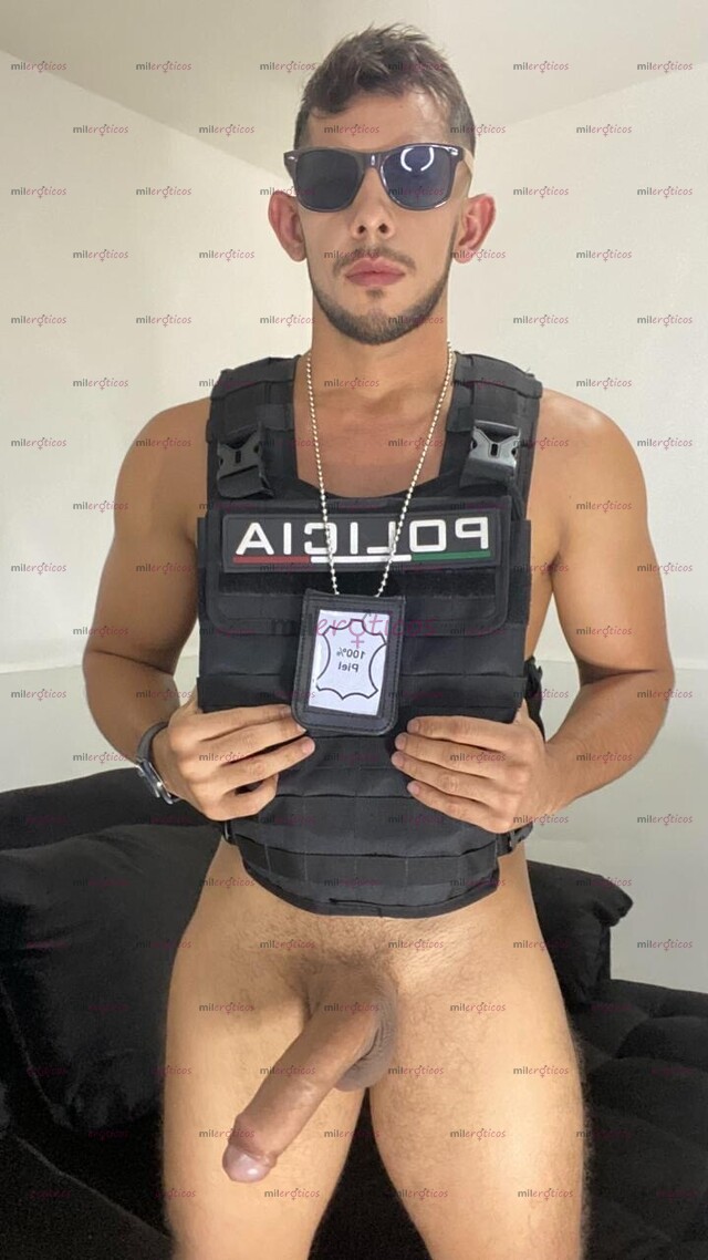 FOTOS DE MACHO ACTIVO DOTADO MASCULINO FORNIDO ATLÉTICO