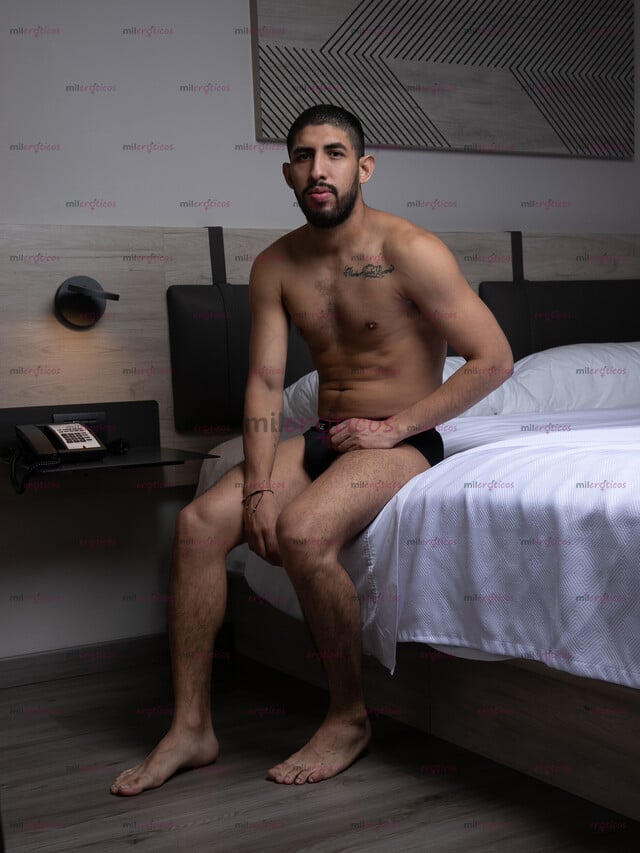 FOTOS DE ACTIVO 23 CM DE VERGA REALES VATO MUY CALIENTE Y COMPLACIENTE