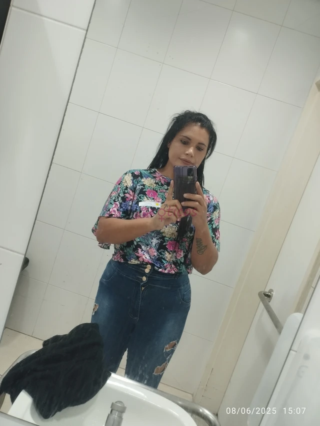 Mulher trans estou disponivel para atender na sua residencia motelamo atender pessoas sem experienciahomens trans tambem atendo venha mim conhecer bri...