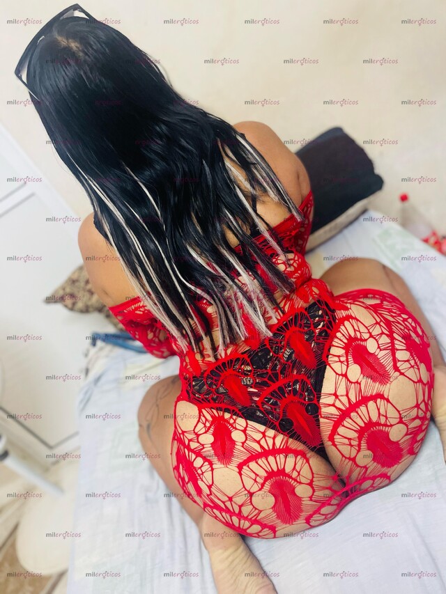 FOTOS DE CHAPARRITA NALGONA Y TETONA DISPONIBLE PARA SER TU PUTITA SUMISA
