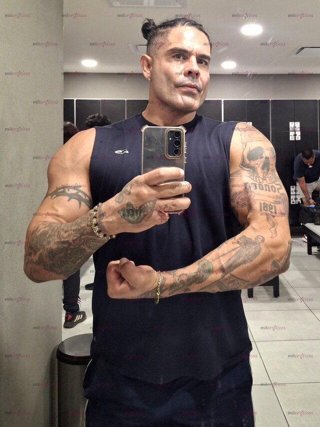 FOTOS DE GUAPISIMO HOMBRE MACHO FIT. VARONIL Y DOTADO