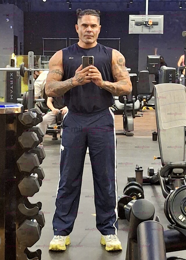 FOTOS DE GUAPISIMO HOMBRE MACHO FIT. VARONIL Y DOTADO