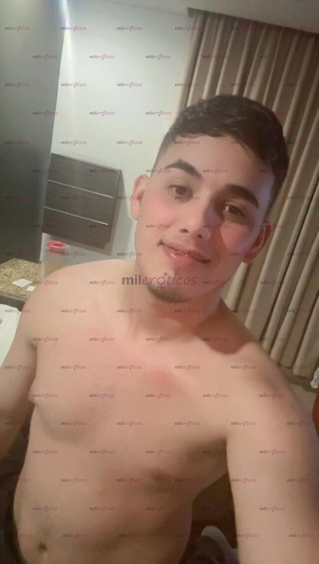 FOTOS DE COLOMBIANO EN LA CIUDAD , BUSCAS QUE TE COJAN RICO Y DURO CONTÁCTAME