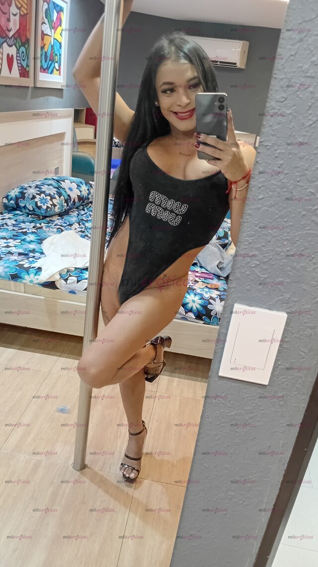 FOTOS DE RE MAMACITA CON CLICTORY LARGO LISTO PARA TU BOCA Y CULITO CALIENTE