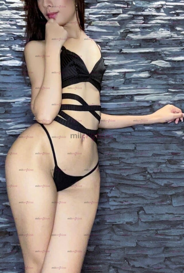 FOTOS DE PETIT RICA, DELICIOSA CON LUGAR, PONME DE PERRITO AMOR 24AÑOS