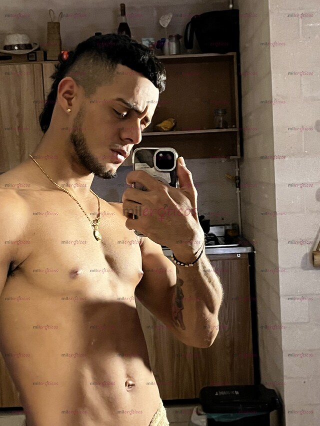 FOTOS DE HETERO ALEXHORNY ROMPE CULOS DISPUESTO A COMPLACERTE, NUEVO EN TU CIUDAD.