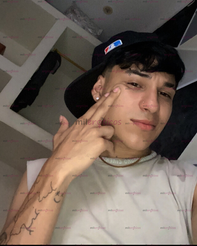 FOTOS DE CHICO CALIENTE VERSÁTIL POCO DÍAS EN TU CIUDAD