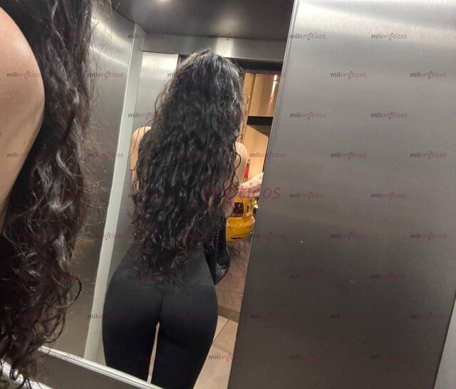 FOTOS DE LA MÁS FINA EDUCADA CON CLASE CON BELLEZA Y ESTILO SASHA MONTENEGRO 21 AÑOS