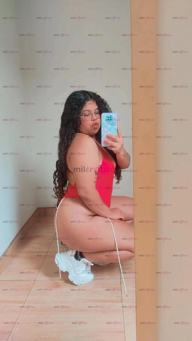 FOTOS DE HOLA AMOR MUCHO GUSTO SOY VICTORIA, UNA NIÑA MUY COMPLACIENTE LLÁMAME
