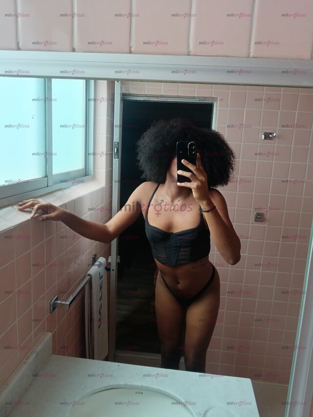 FOTOS DE NEGRA CALIENTE DOTADA Y EXÓTICA ÚNICO DÍA EN TÚ CIUDAD