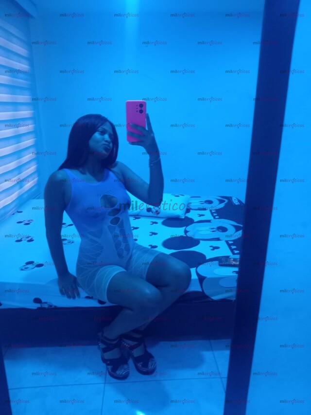 FOTOS DE JOVENCITA CON GANAS DE VERGA BIEN RICA APRETADITA VENN