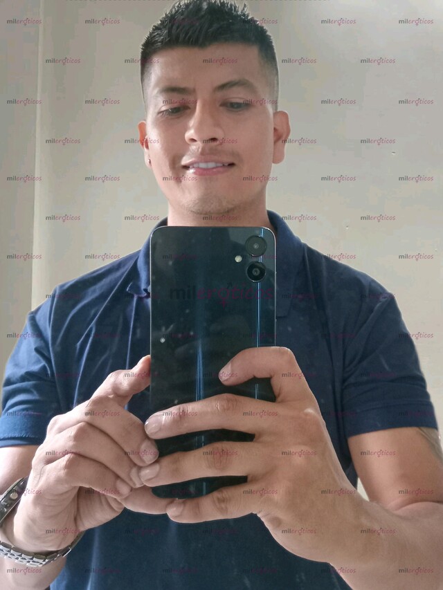 FOTOS DE JUAN CAMILO EL MEJOR POLVO DE LA CIUDAD !!!!