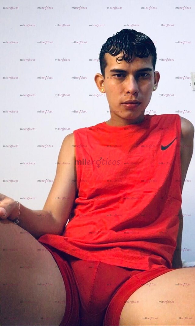 FOTOS DE CRISTIAN JOVEN DESCOMPLICADO SERIO JUGUETON CONTACTAME