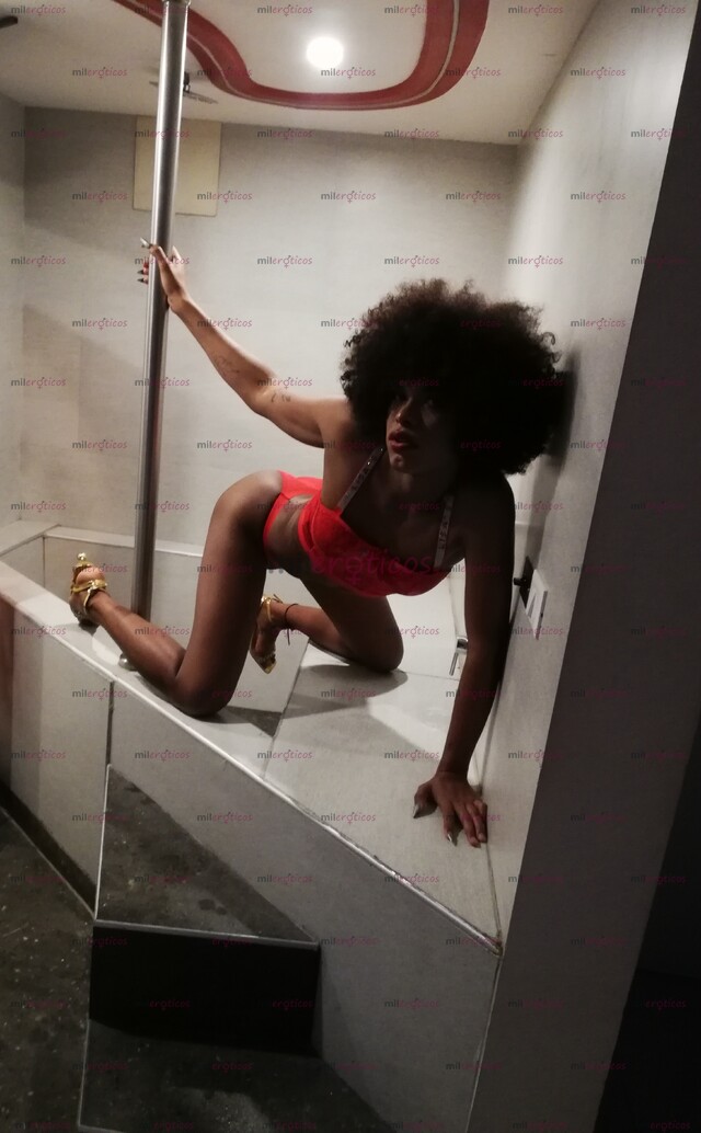 FOTOS DE FRANCELY EXÓTICA NEGRA CALIENTE Y COMPLACIENTE