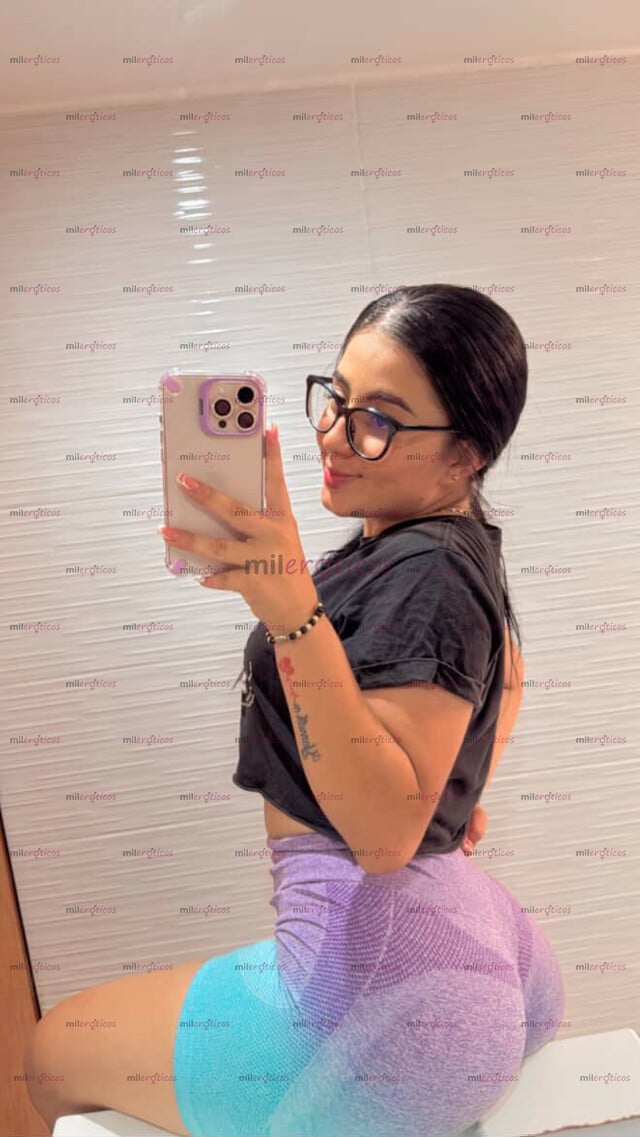 FOTOS DE YISEL HERMOSA COLOMBIANA CULO GRANDE NATURAL DISPONIBLE PARA TUS FETICHES