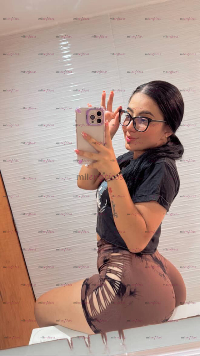FOTOS DE YISEL HERMOSA COLOMBIANA CULO GRANDE NATURAL DISPONIBLE PARA TUS FETICHES