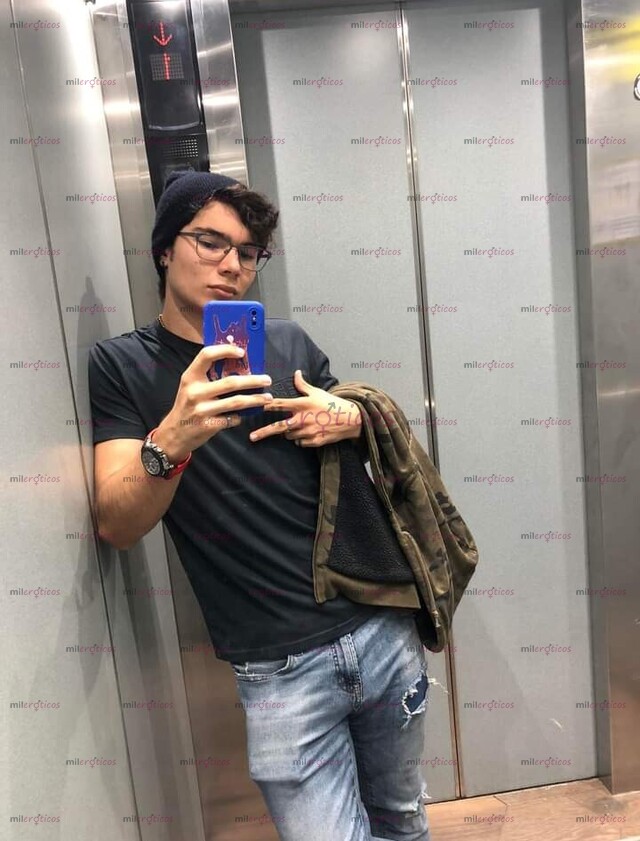 FOTOS DE HOLA, PORQUE TAN SOLO? NO NECESITAS COMPAÑÍA?