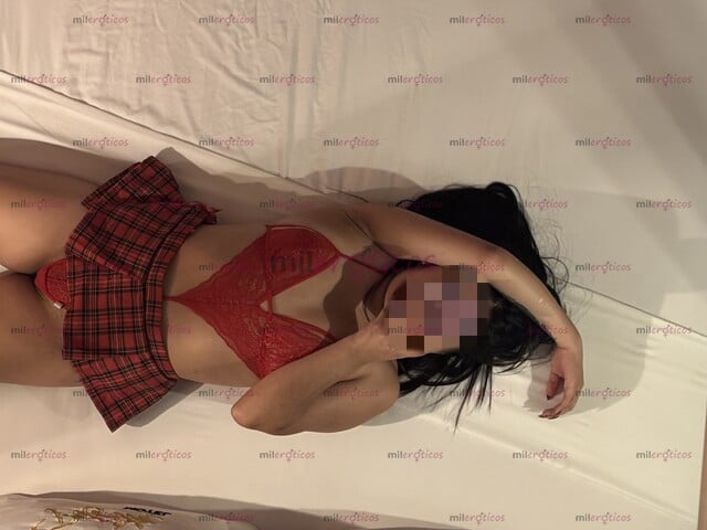 FOTOS DE DISFRUTA DE UN DELICIOSO MASAJE TOTALMENTE ERÓTICO CON UNA LINDA POLLITA.